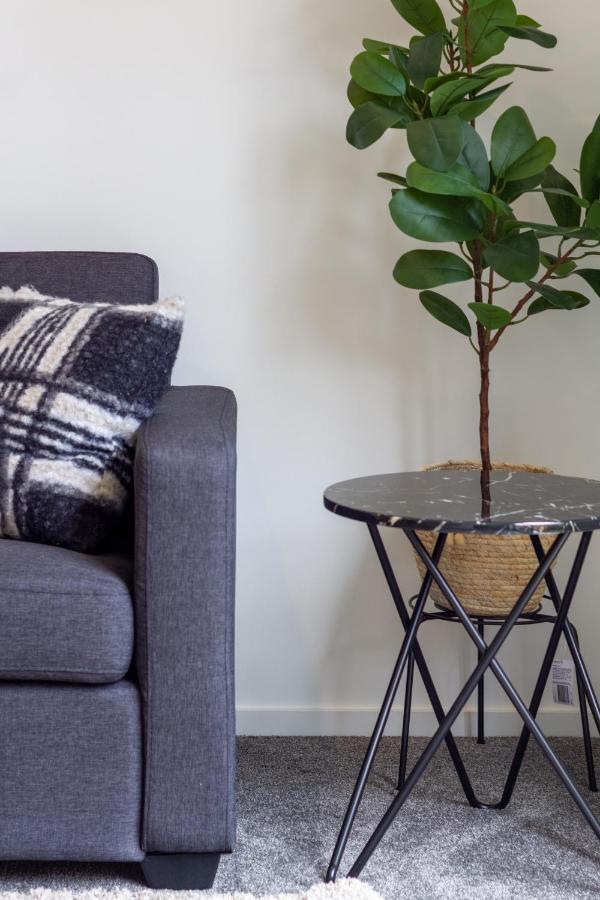 Upper Riccarton Dream - 2 Bed 2 Bath W/Carpark Leilighet Christchurch Eksteriør bilde
